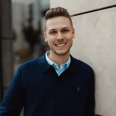 Luis Hascher®️ profile