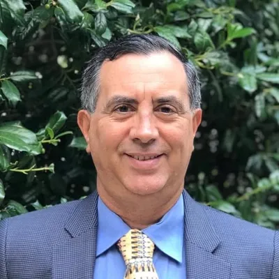 Luis R Castellanos profile