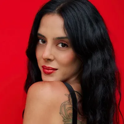 Luiza Ferraz profile
