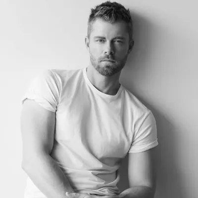 Luke Mitchell profile