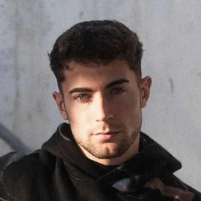 Luke Stones profile