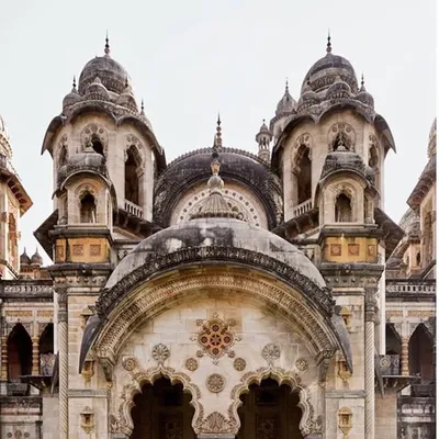 Lukshmi Vilas Palace profile