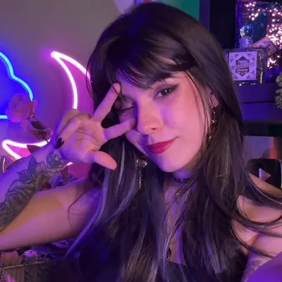 Luna Bloom ๐ profile