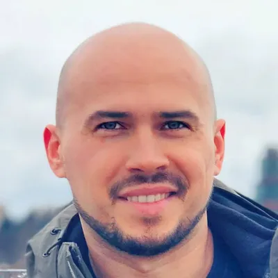 Lusen Bakos profile