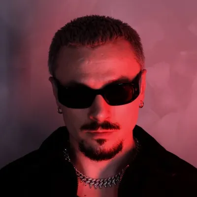 Lussy Sky profile