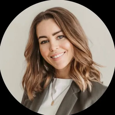Laura | Content Creator profile