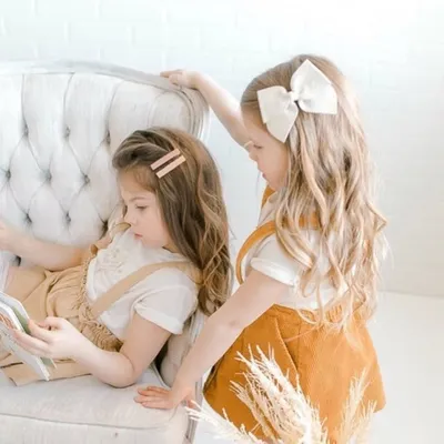 LUX AND DAE profile