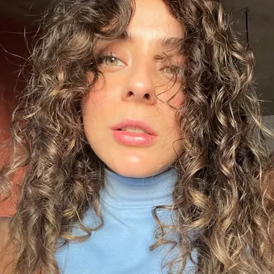 Luz Tena profile