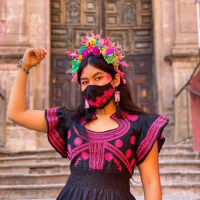 Luz Valdez profile
