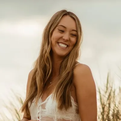 Lydia Hewitt-Lee profile