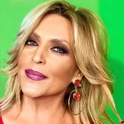 Lydia Lozano Fans profile