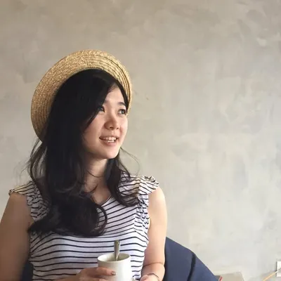 Lydia Oey profile