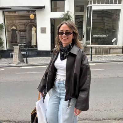 Lynn De Buyser profile