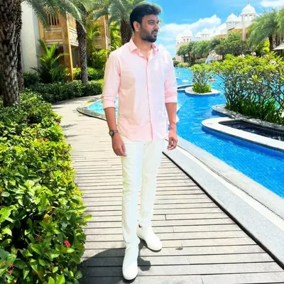 Vivek profile