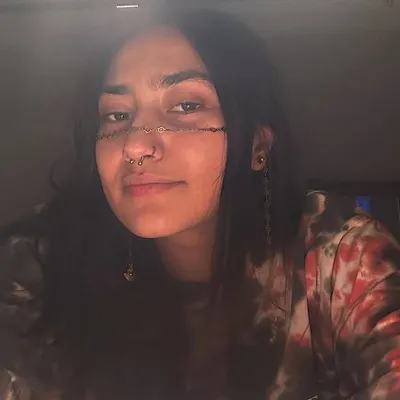 shreyaaa 🦋 profile