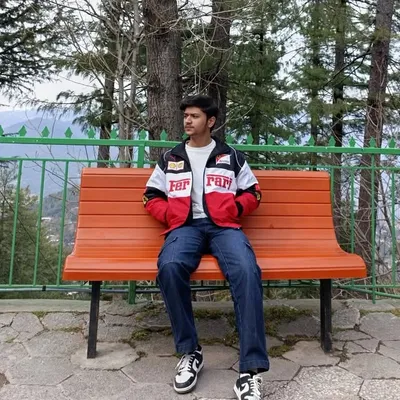 Kon_.Talha profile