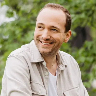 Mario D. Richardt profile