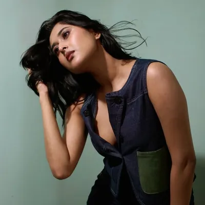 -Maanushi Khair profile