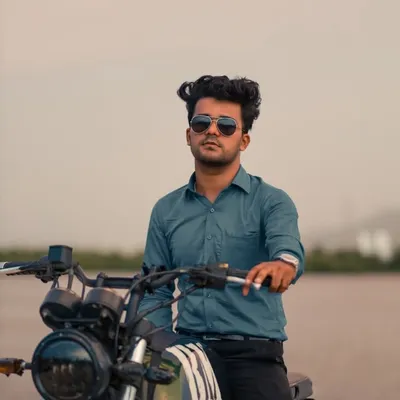 M k..official account profile