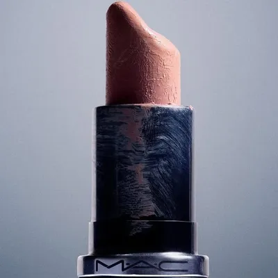 M•A•C Cosmetics Singapore Market profile