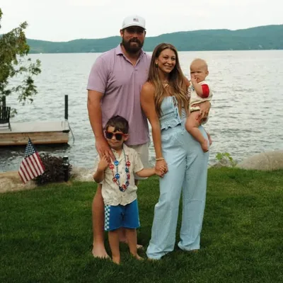 Mackenzie Andrews profile