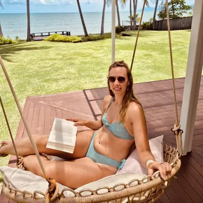 Bikinis & Dessous profile
