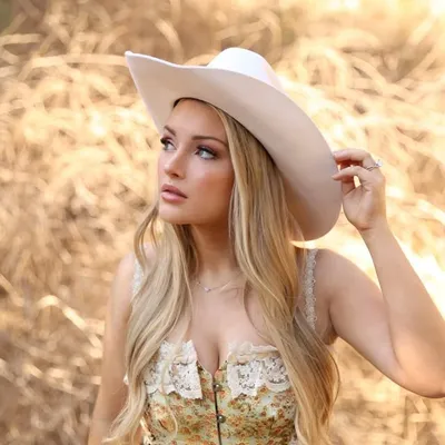 Maddie Logan profile