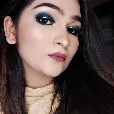 madeeha anjum profile