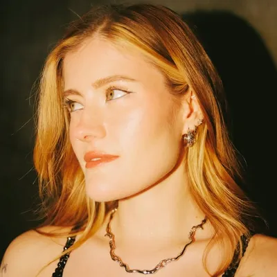 madeline juno profile