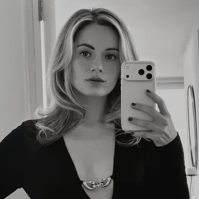Madeline Eve profile