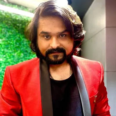 @Madhuur Milind Shinde profile