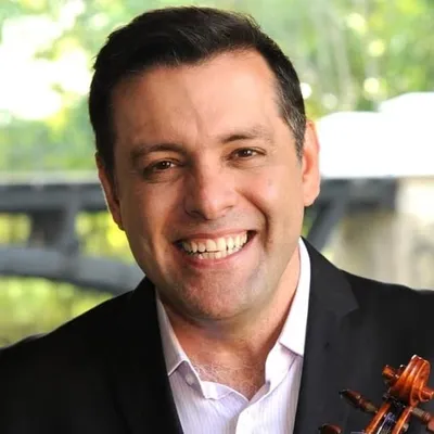 Adriano Machado profile