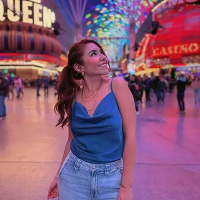 Mafer Curiel | Lifestyle, Travel, Sports & Cars profile