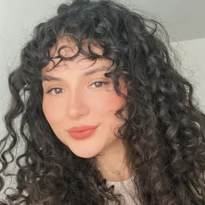 Maggie Delgado profile