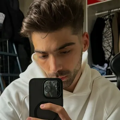 Julien profile
