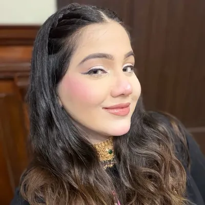 MahRukh Zeshan | Ugc creator | NYC ๐บ๐ธ profile