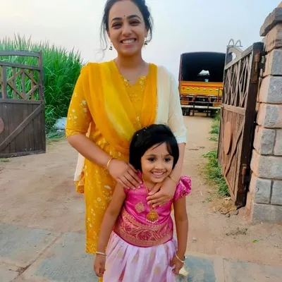 MahikaReddy_Official profile