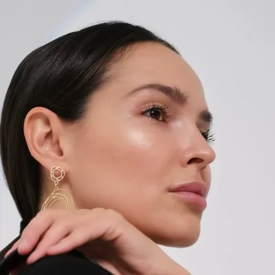 ANNA MAHÍNOVA profile