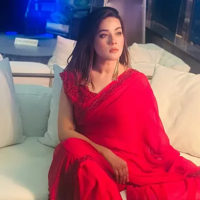 Mahiya Mahi profile