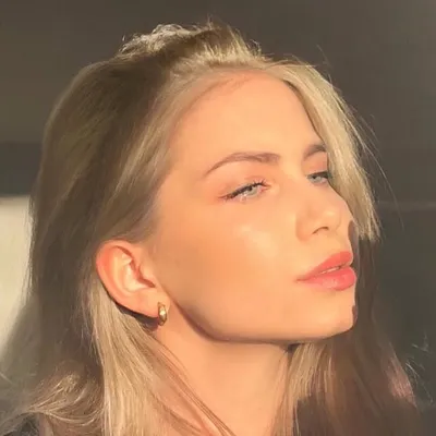marika maia profile