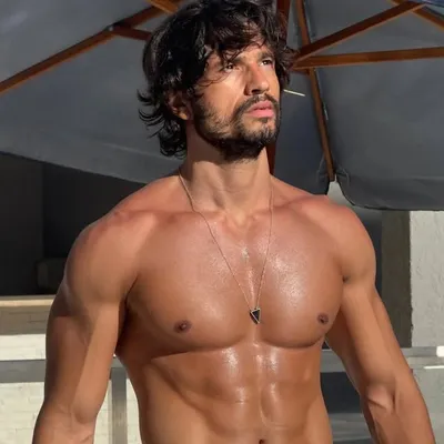Maikel Castro profile