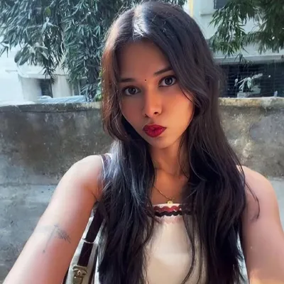 MAITHILI🥀 profile