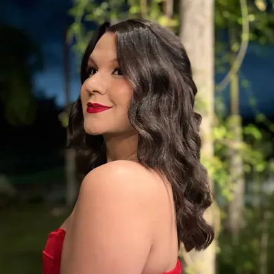 Maria Júlia - 70 profile
