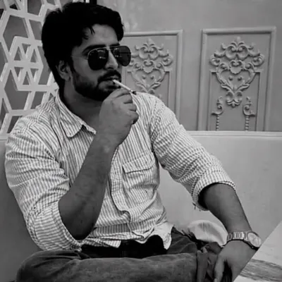 Mak Khan profile