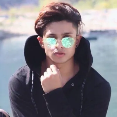 مخدوم علی_🍁 profile
