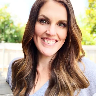 Ashley Johnston | DIY Site profile