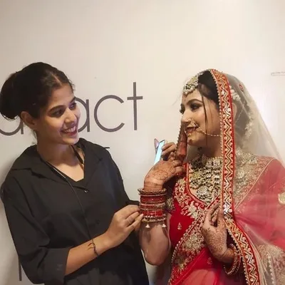 jaipur makeup artist > riya sain profile