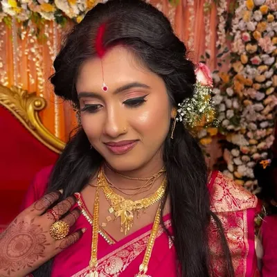 Rima Sarkar | Professional Makeup Artist | Kolkata profile