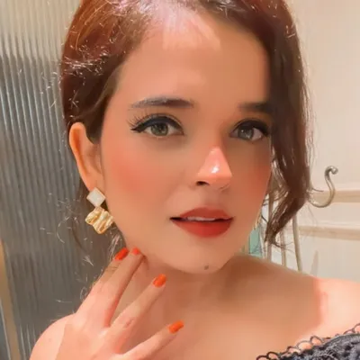 Y A S H I K A ๐ Makeup Artist profile