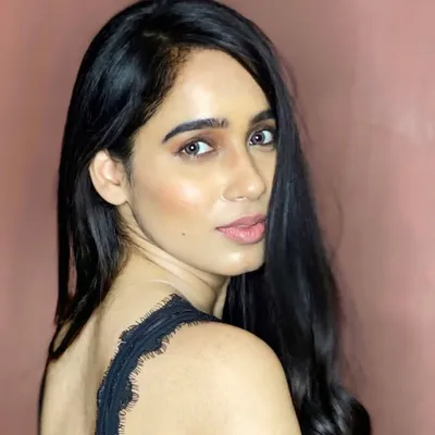 Kritika Singh | Makeup Artist Lucknow